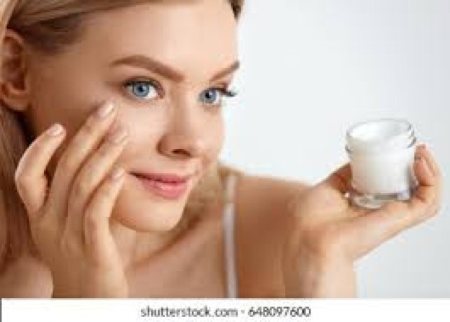 Top Pharma Franchise Company for Adapelene & Benzoyl Peroxide Gel 1